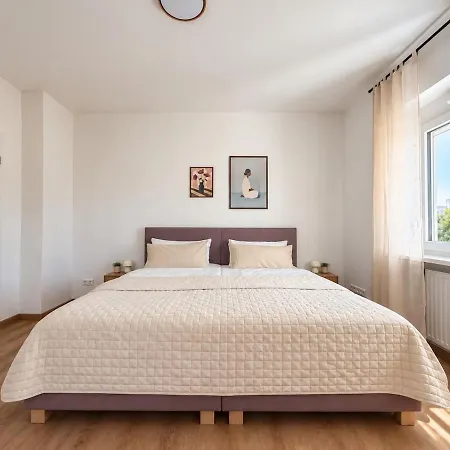 Tempora Homes - I Apartment *
